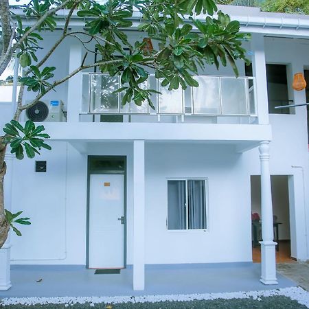 Anchorage Mirissa Hotel Bagian luar foto