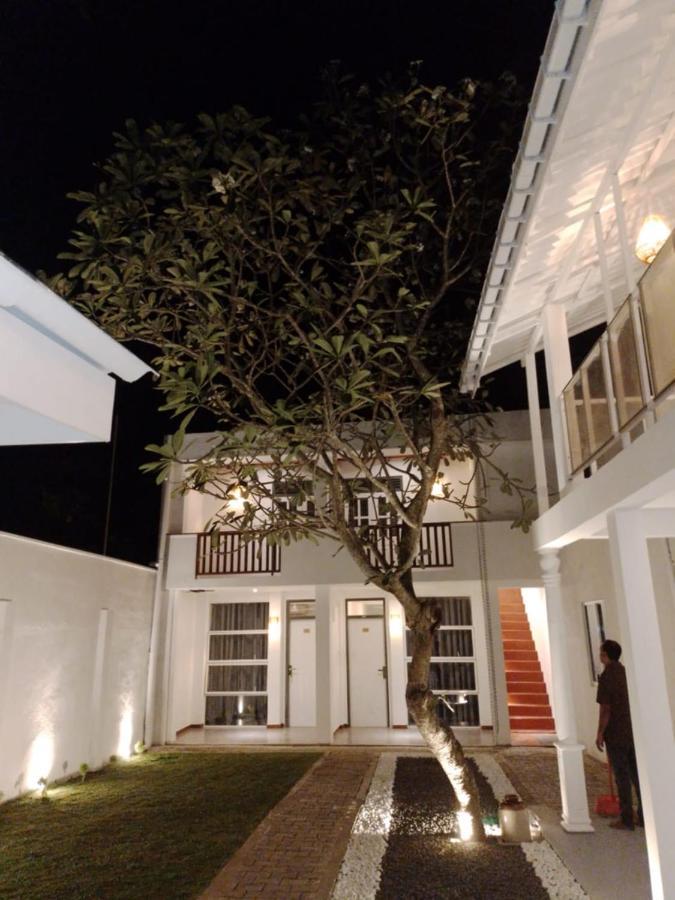 Anchorage Mirissa Hotel Bagian luar foto