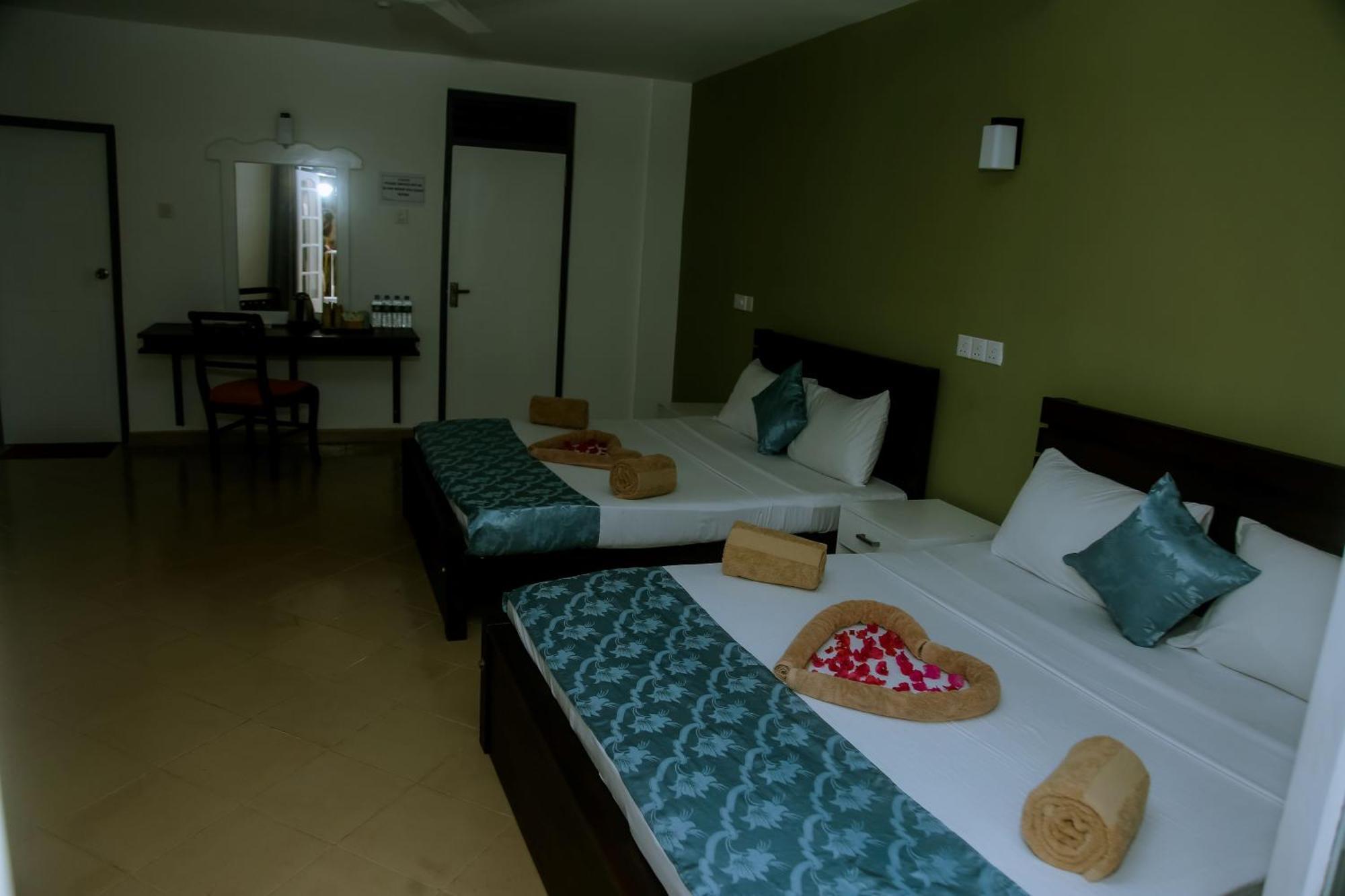Anchorage Mirissa Hotel Bagian luar foto